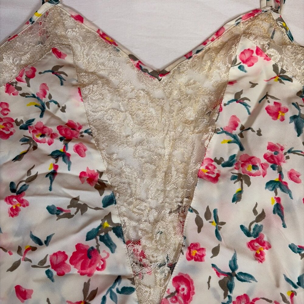 Victoria's Secret Gold Label V-Neck Lace Front Sleepwear Women's M White - Picture 3 of 6